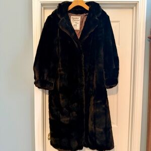 Signature Collection Limited edition Russell Taylor Faux Fur Coat 4999/0032